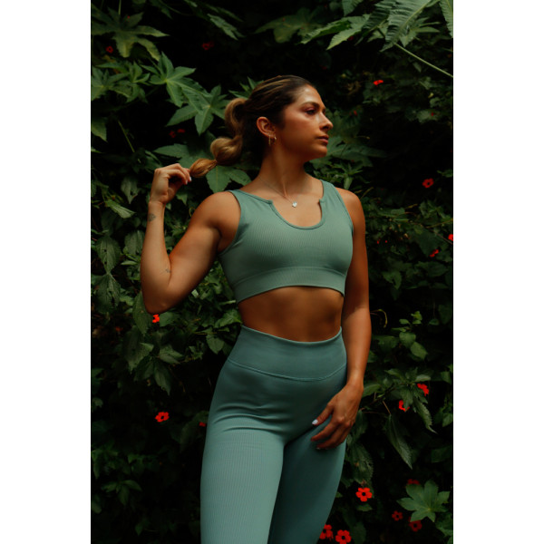 CONJUNTO DEPORTIVO CRUDO