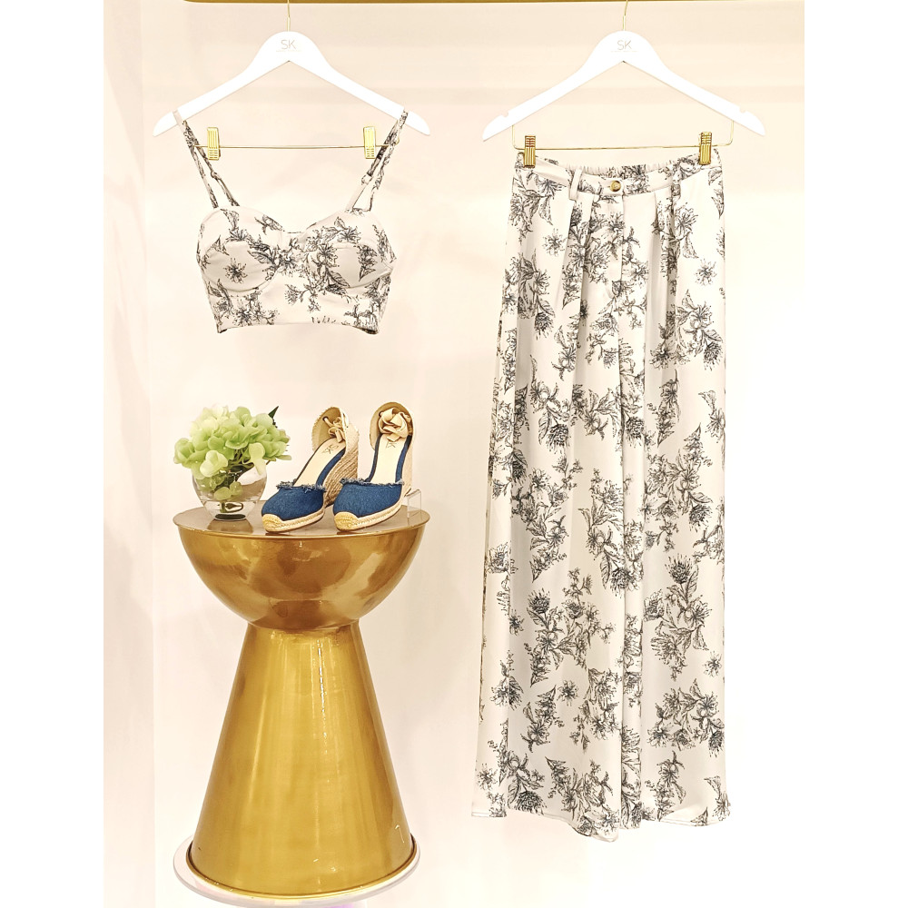 SET BLANCO CON DETALLES NEGROS