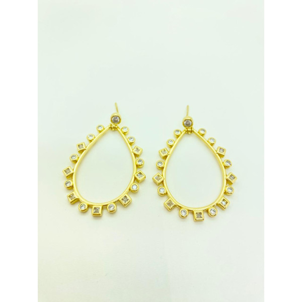 ARETE DORADO CON CIRCONES