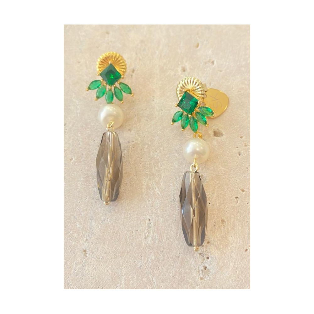 ARETES CON CRISTALES Y PERLA